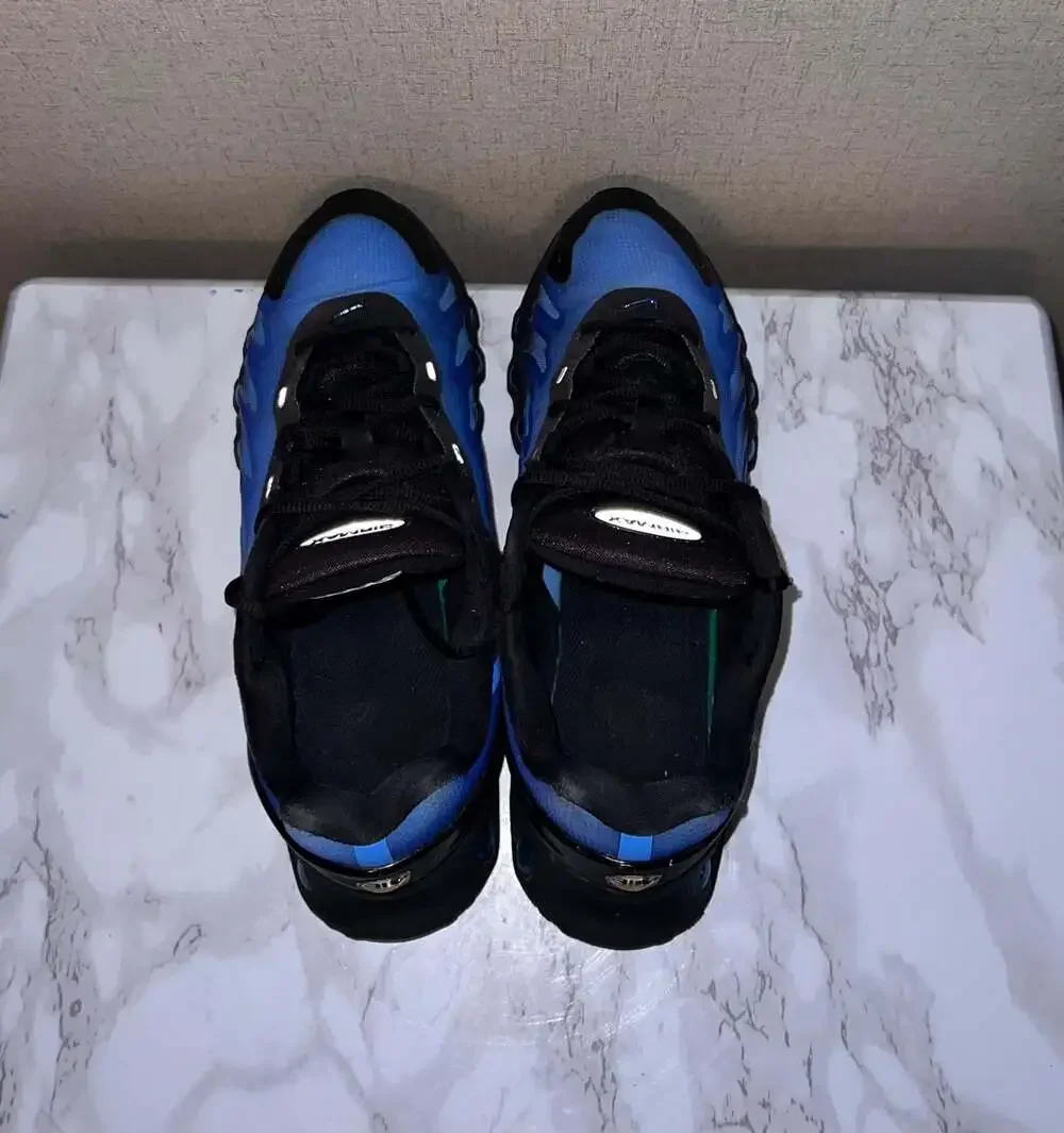 Nike Air Max DN8 Hyper Royal/Black Running Shoes (GS Size 6.5Y)